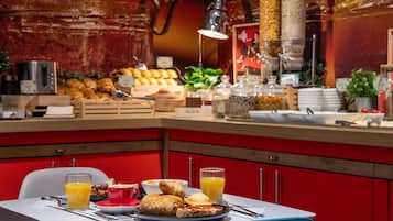 Daily buffet breakfast for a fee