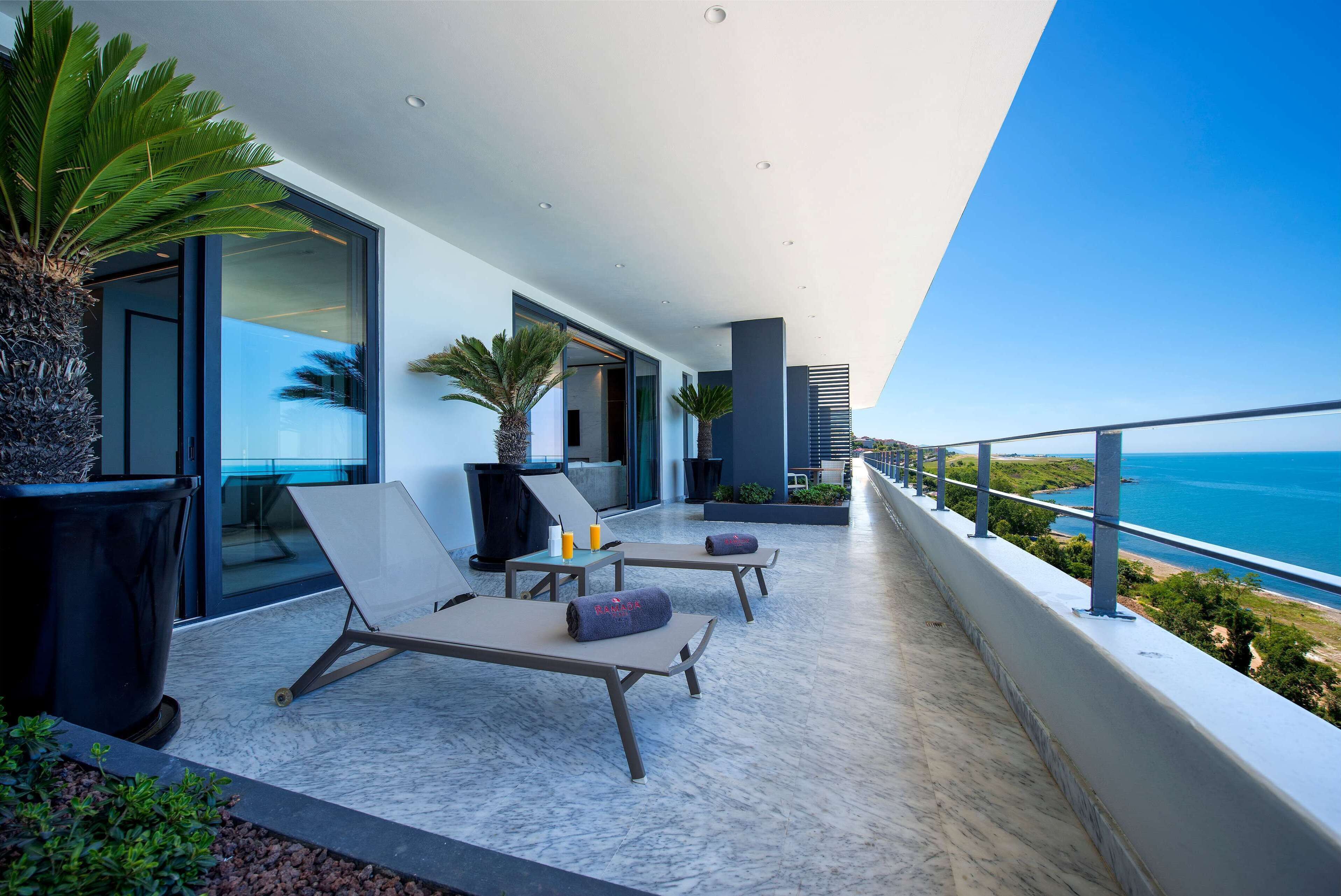 minibar, in-room safe, desk, soundproofing