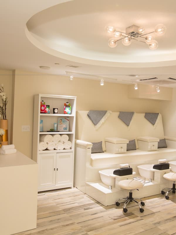 Sauna, hot tub, manicures and pedicures