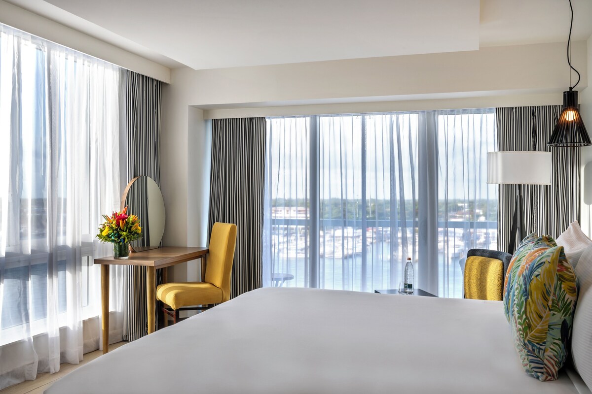 Harbour Premium Balcony - King Bed Adults Only | In-room safe, desk, blackout drapes, iron/ironing board