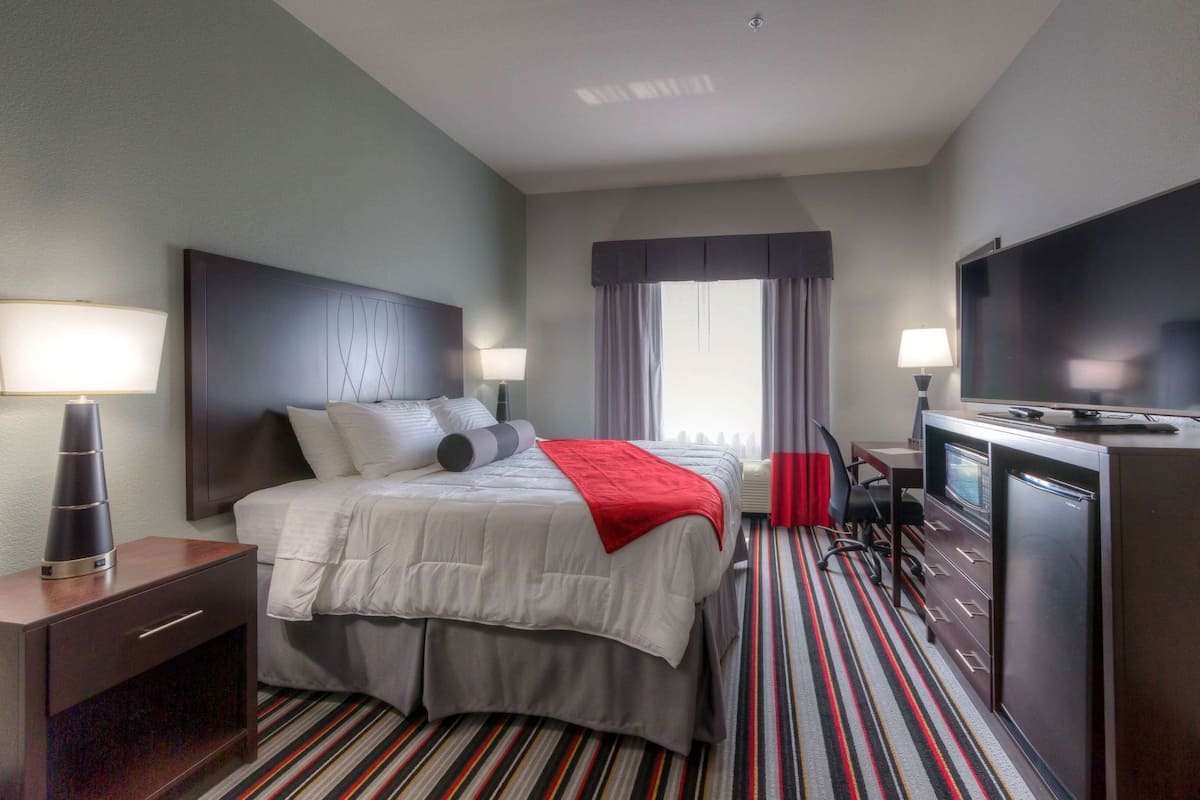 Ropa de cama de alta calidad y escritorio