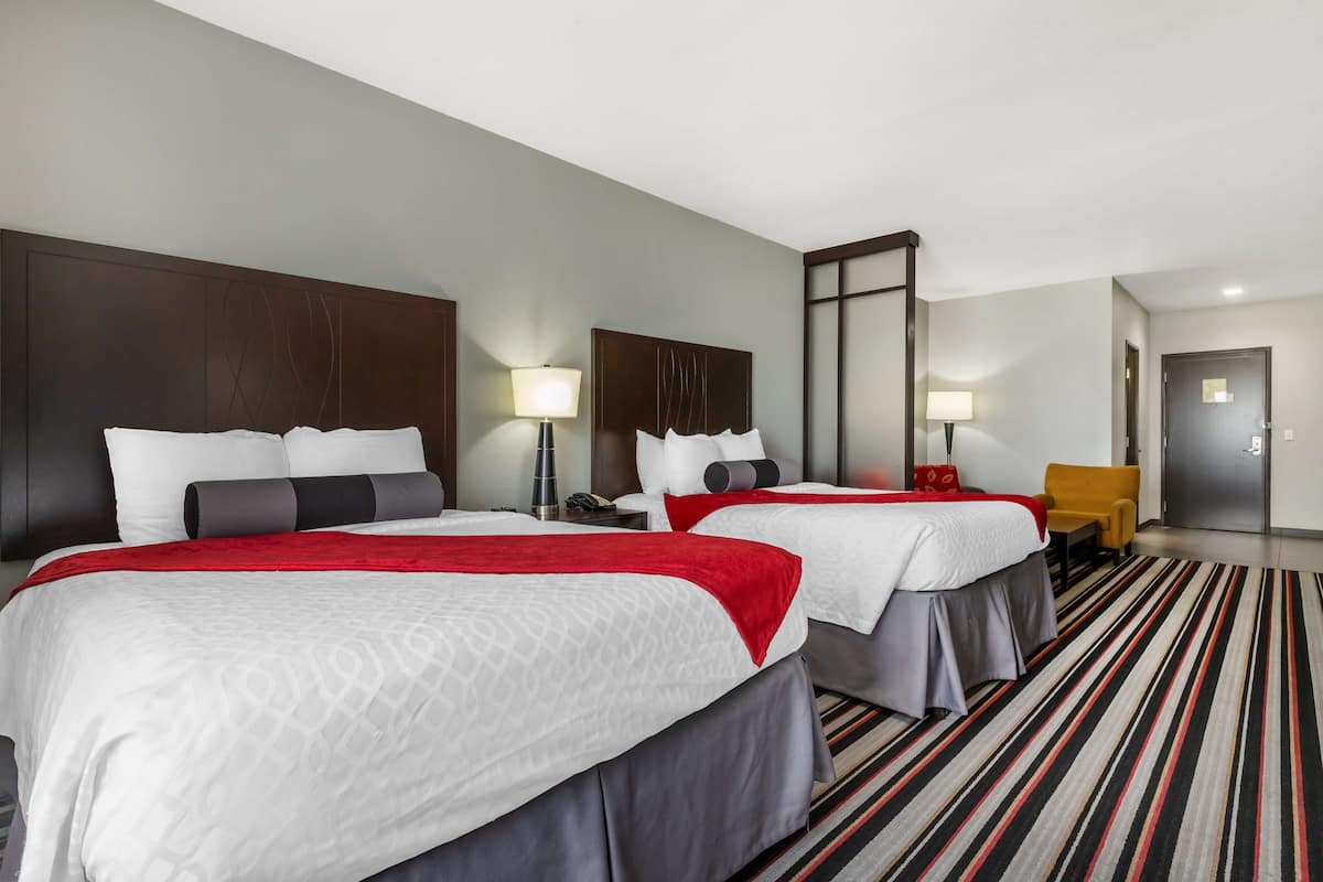 premium bedding, desk, iron/ironing board, cots/infant beds