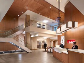 Mostrador para check-in y check-out