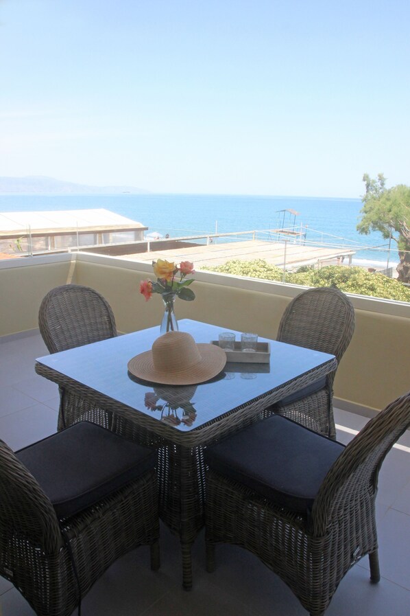 Superior-Apartment, 2 Schlafzimmer, Meerblick | Ausblick vom Zimmer