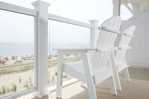 Terrace/patio - Bethany Beach Ocean Suites Residence Inn by Marriott (Bethany Beach)