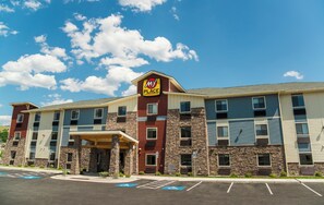 Front of property - My Place Hotel - Missoula, MT (Missoula)