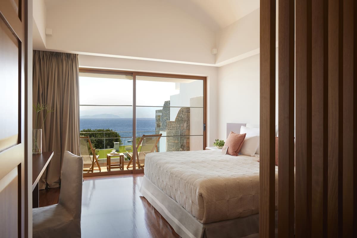 3 dormitorios, ropa de cama de alta calidad, minibar y caja fuerte
