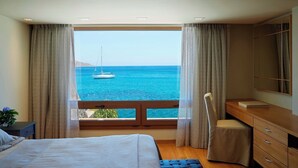 "Loutro" Six Double Bedrooms with Private Pool 340 m2 | Sengetøy av topp kvalitet, minibar, safe på rommet og skrivebord