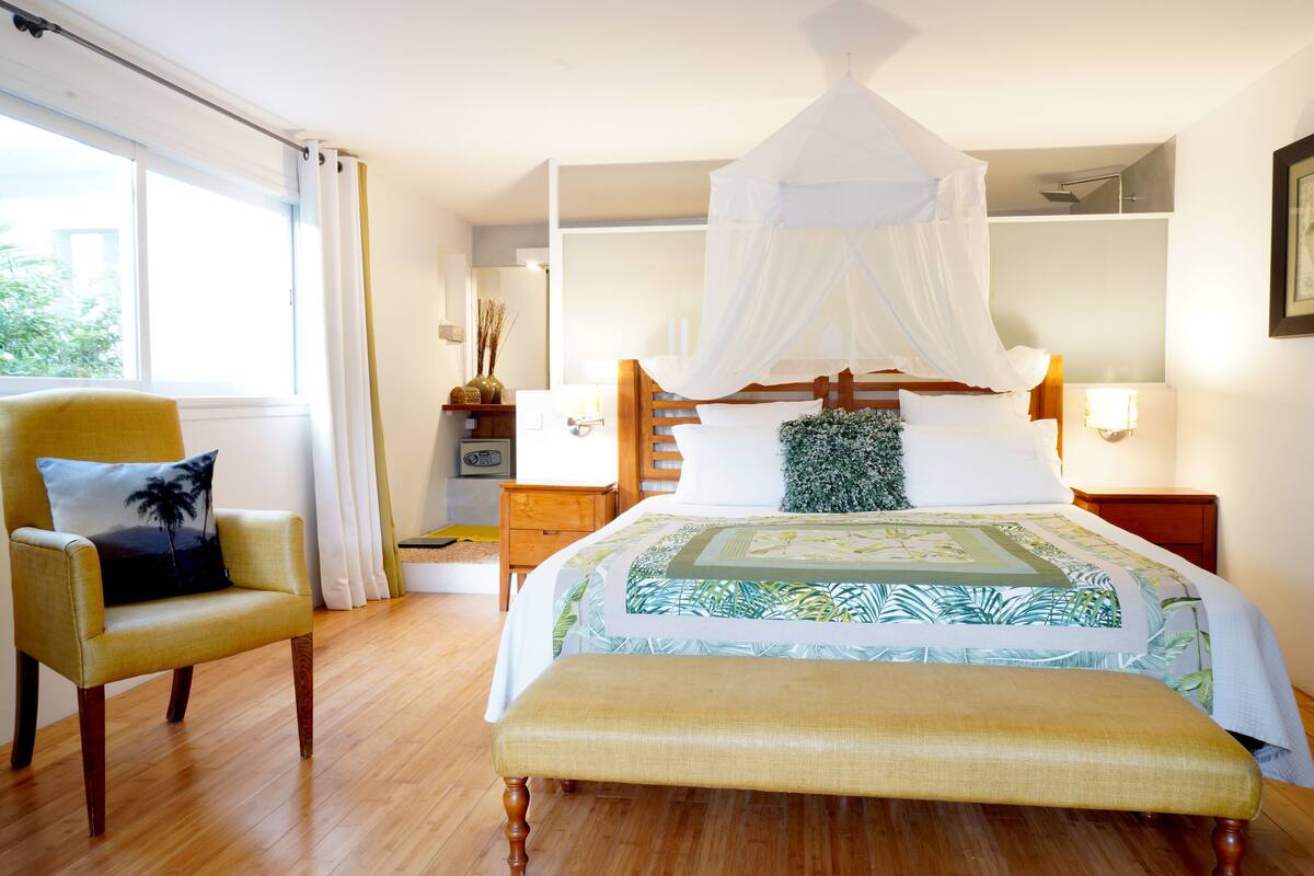 Ecolodge FREEDOM (avec jacuzzi privé) | Premium bedding, in-room safe, individually decorated