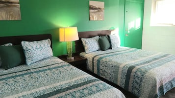 Double Room | Iron/ironing board, free WiFi, bed sheets, wheelchair access