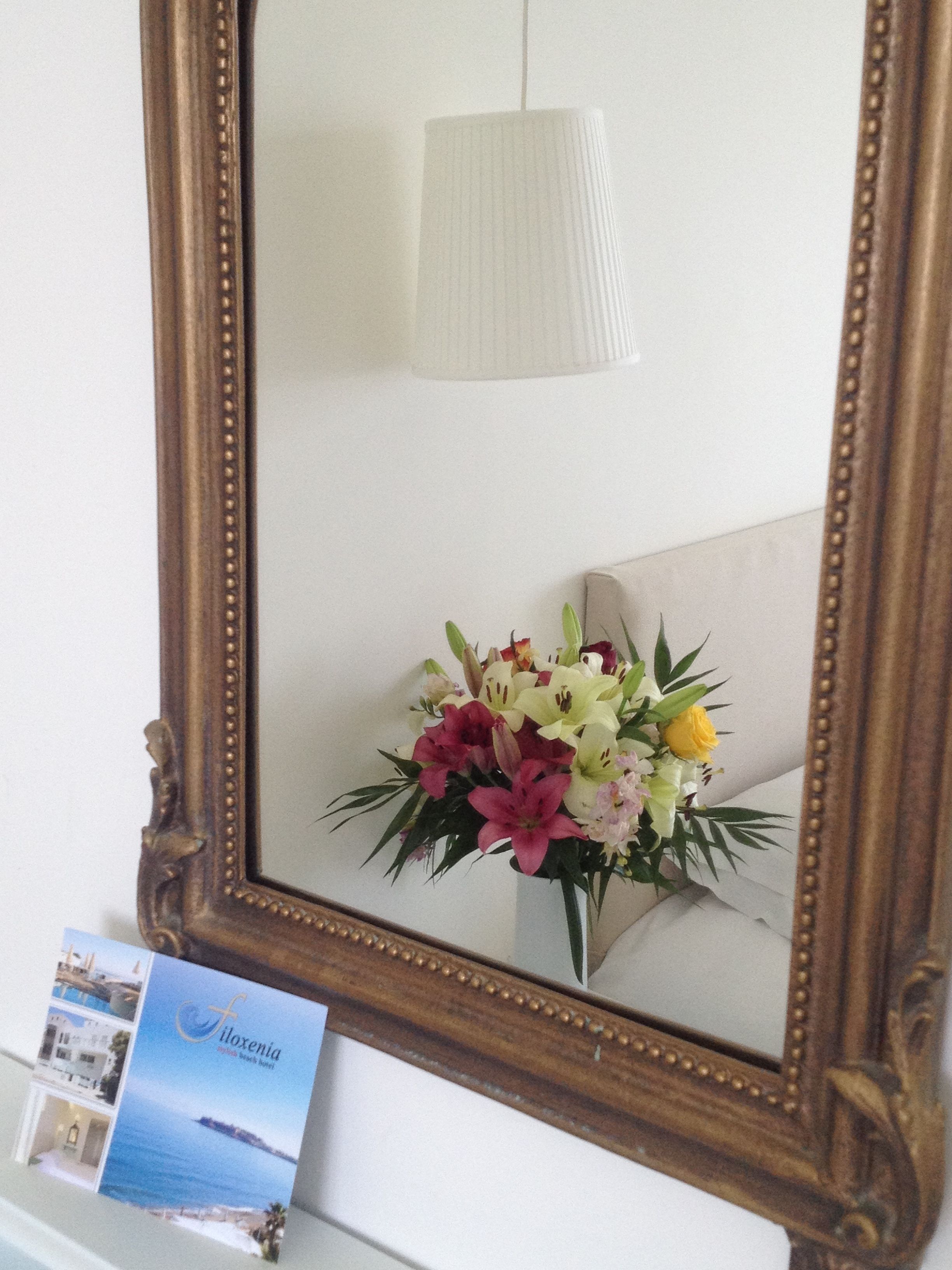 minibar, in-room safe, desk, laptop workspace