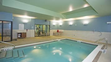 Indoor pool, pool loungers