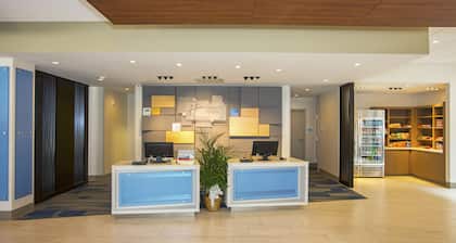 Holiday Inn Express & Suites Pittsburgh North Shore by IHG