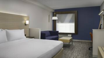 Hochwertige Bettwaren, Zimmersafe, Schreibtisch