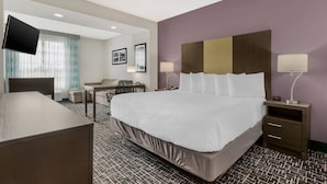 Suite, 1 King Bed, Non Smoking | Premium bedding, pillow-top beds, desk, iron/ironing board - Comfort Inn & Suites (Claremore)