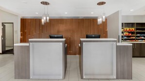 Lobby - Comfort Inn & Suites (Claremore)
