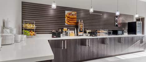 Free daily continental breakfast