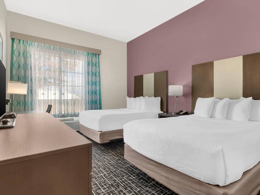 Premium bedding, pillowtop beds, desk, iron/ironing board