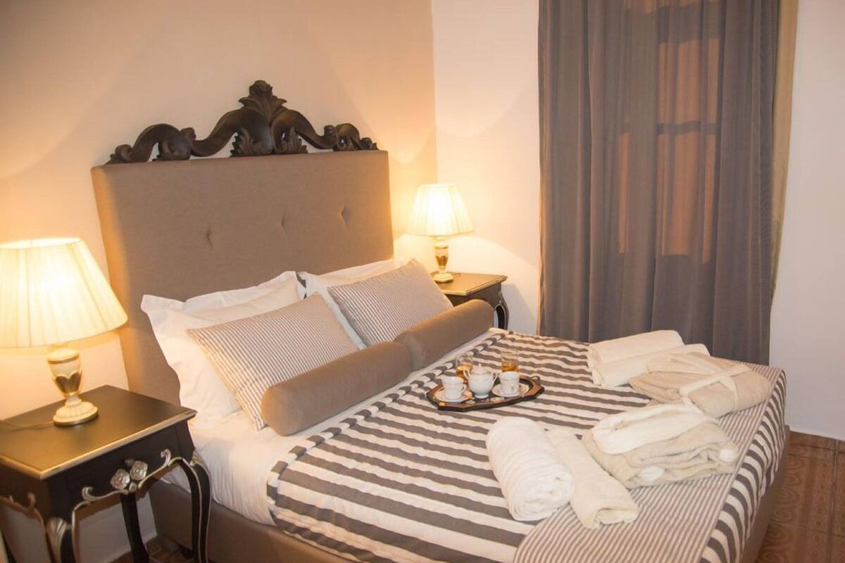 1 bilik tidur, peralatan tempat tidur premium, peti besi dalam bilik 