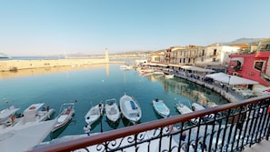 Exterior - Porto Enetiko Suites (Rethymno)