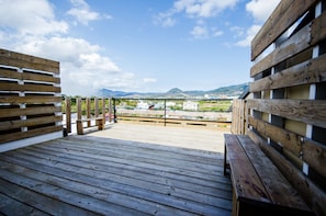 Family Room | Balcony