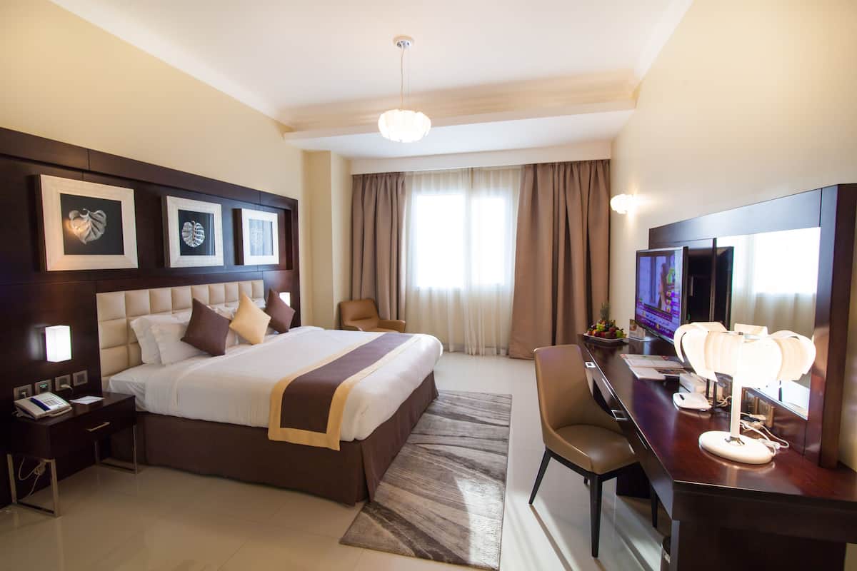 1 bedroom, minibar, in-room safe, desk