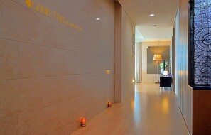 Hallway - Good Time Guest House Incheon Airport - Hostel (Incheon)