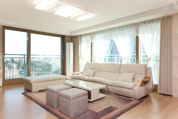 Interior - Good Time Guest House Incheon Airport - Hostel (Incheon)