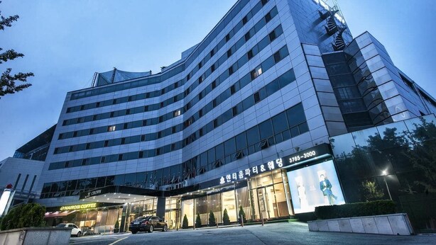 Exterior - Hotel Crown Itaewon (Seoul)