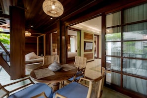 Mandala One Bedroom Suite | Balcon
