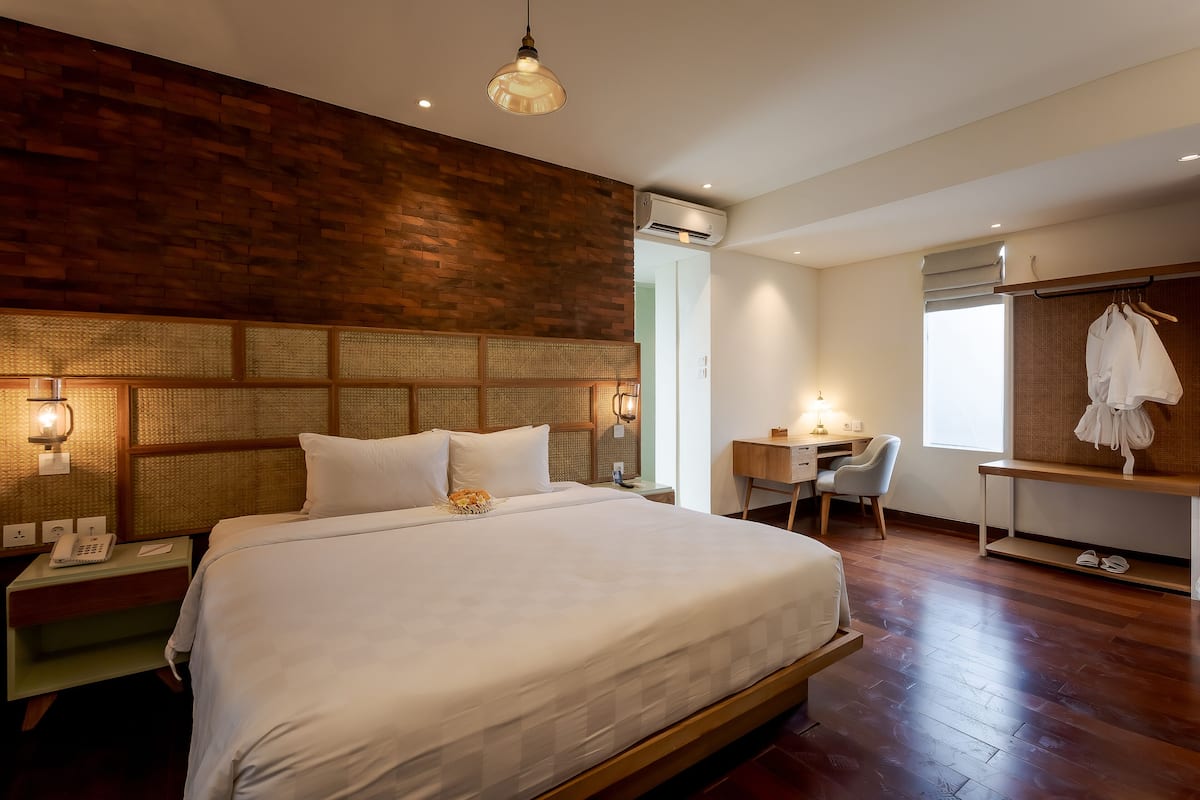 Mandala One Bedroom Suite | 1 camera, minibar, una cassaforte in camera, una scrivania