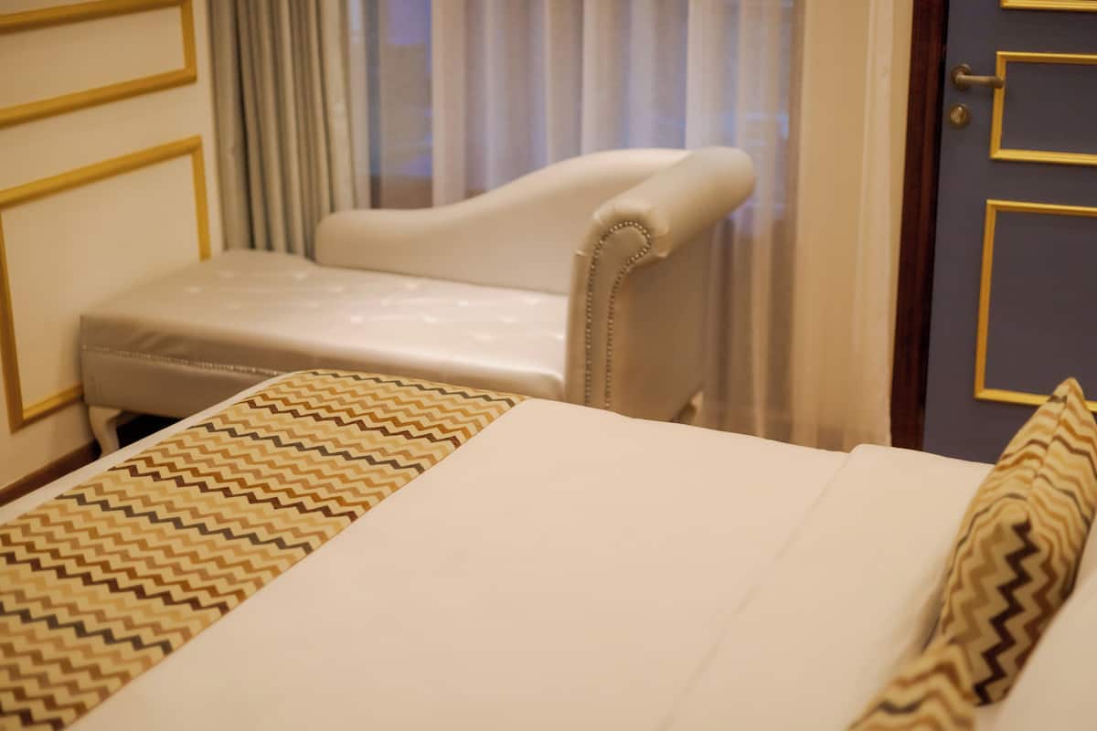 Royal Classic Honeymooner | 1 camera, minibar, una cassaforte in camera, una scrivania