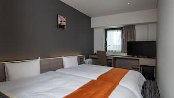 In-room safe, desk, iron/ironing board, free WiFi