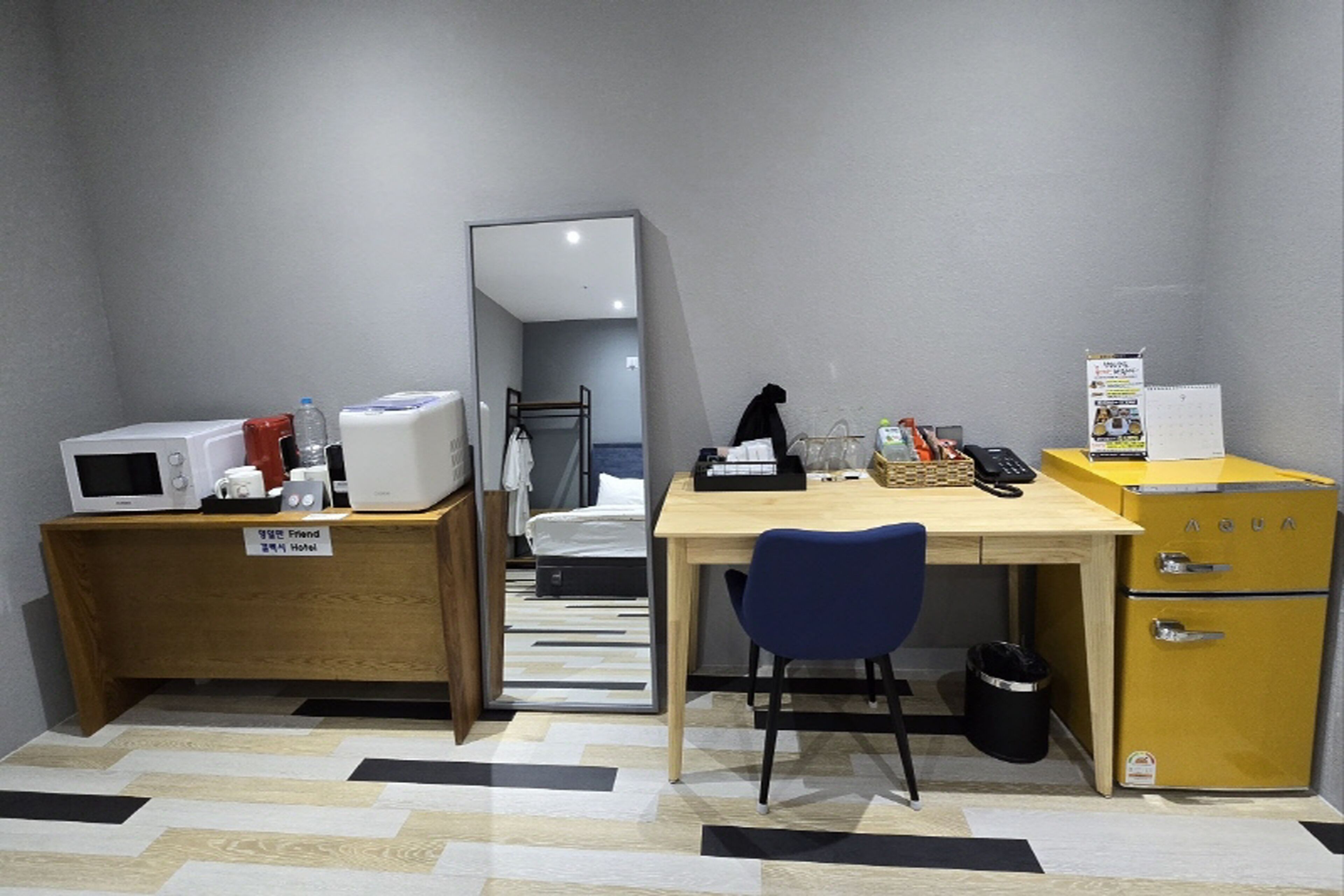 1 bedroom, blackout curtains, free wifi, bed sheets