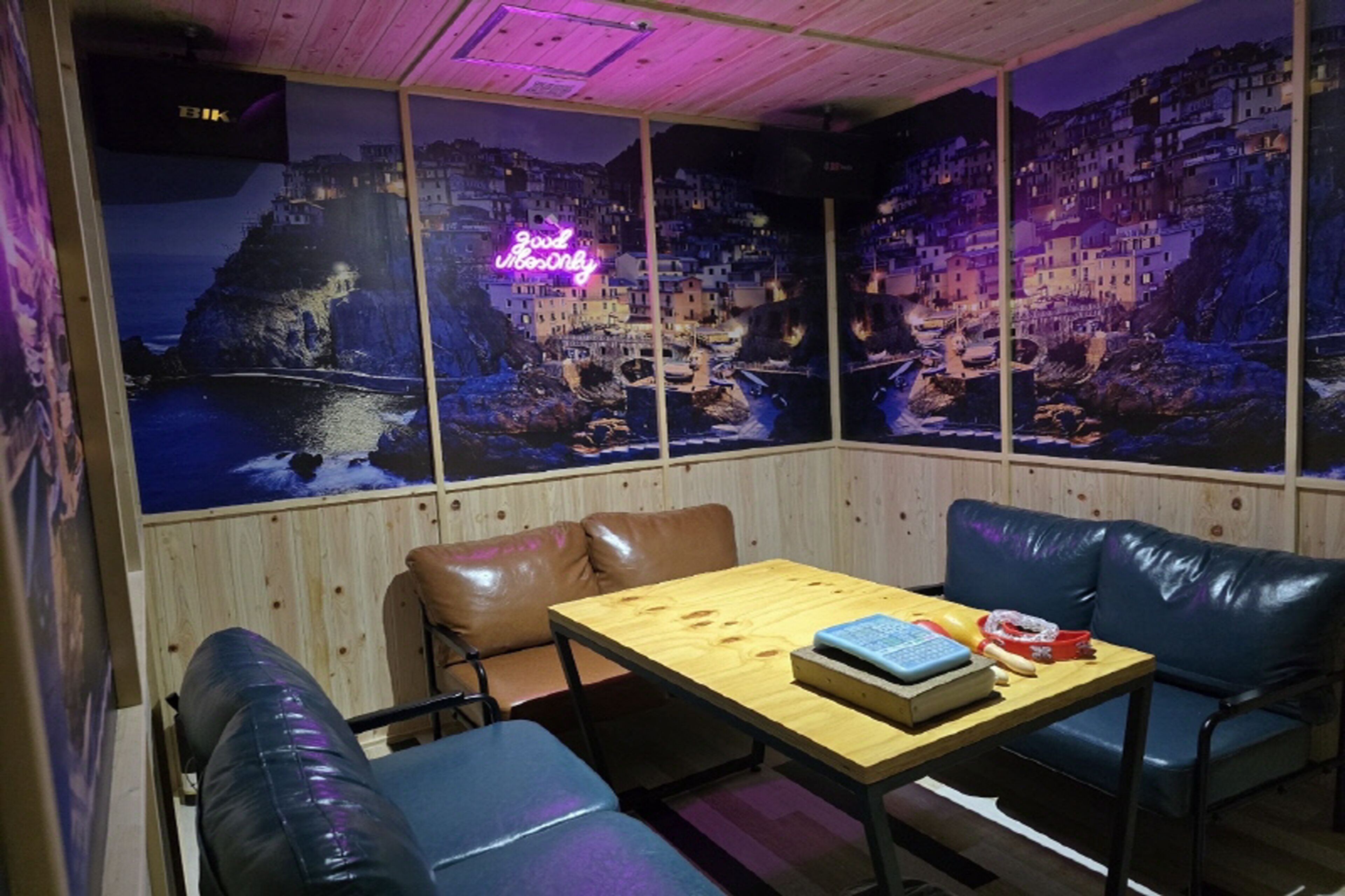 suite family party, ocean view | 1 bedroom, blackout curtains, free wifi, bed sheets