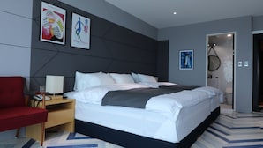 Royal Suite, Ocean View | Langsir/tirai gelap terus, Wi-fi percuma, cadar katil 