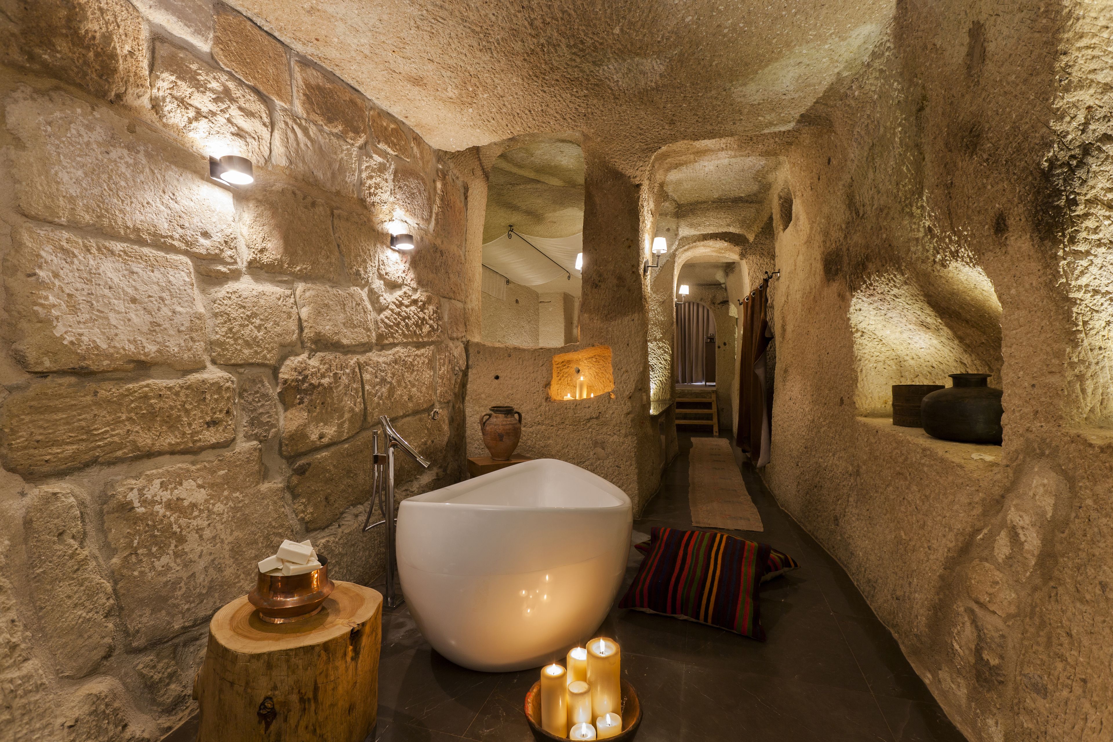 chapelle king suite | bathroom amenities | deep-soaking bathtub, hair dryer, bathrobes, slippers