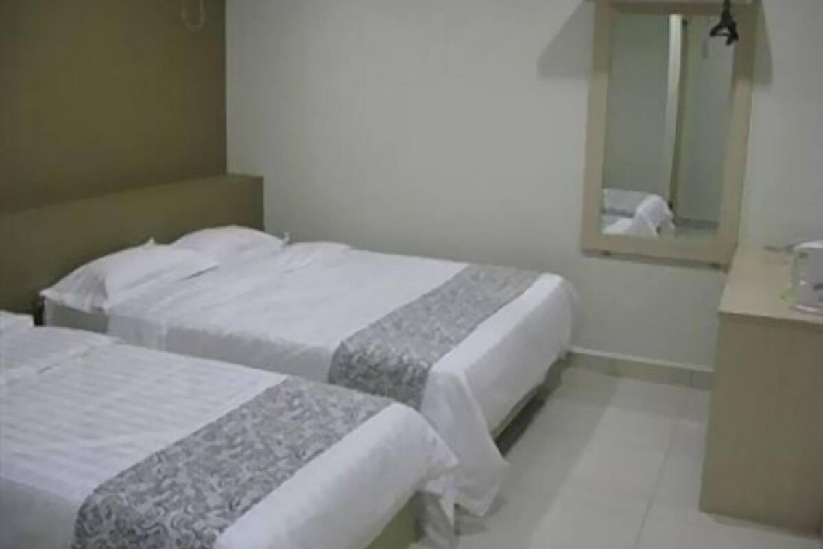 In-room safe, desk, iron/ironing board, free WiFi