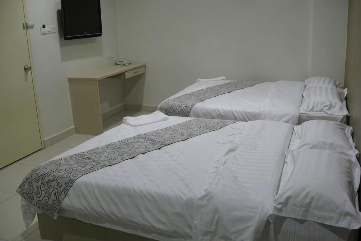 In-room safe, desk, iron/ironing board, WiFi (free)