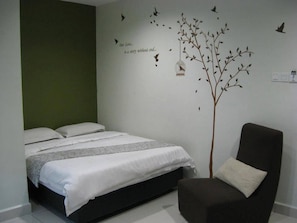 In-room safe, desk, iron/ironing board, free WiFi - Hii-5 Hotel (Kota Kinabalu)