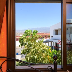 Habitación doble, 1 cama doble, baño compartido | Wifi gratis