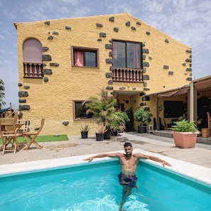 Living area - Los Amigos Hostel (Granadilla de Abona)