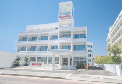 Kokkinos Boutique Hotel
