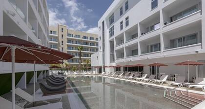 Kokkinos Boutique Hotel
