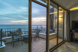 Terrace/patio - Cheers Lighthouse (Istanbul)