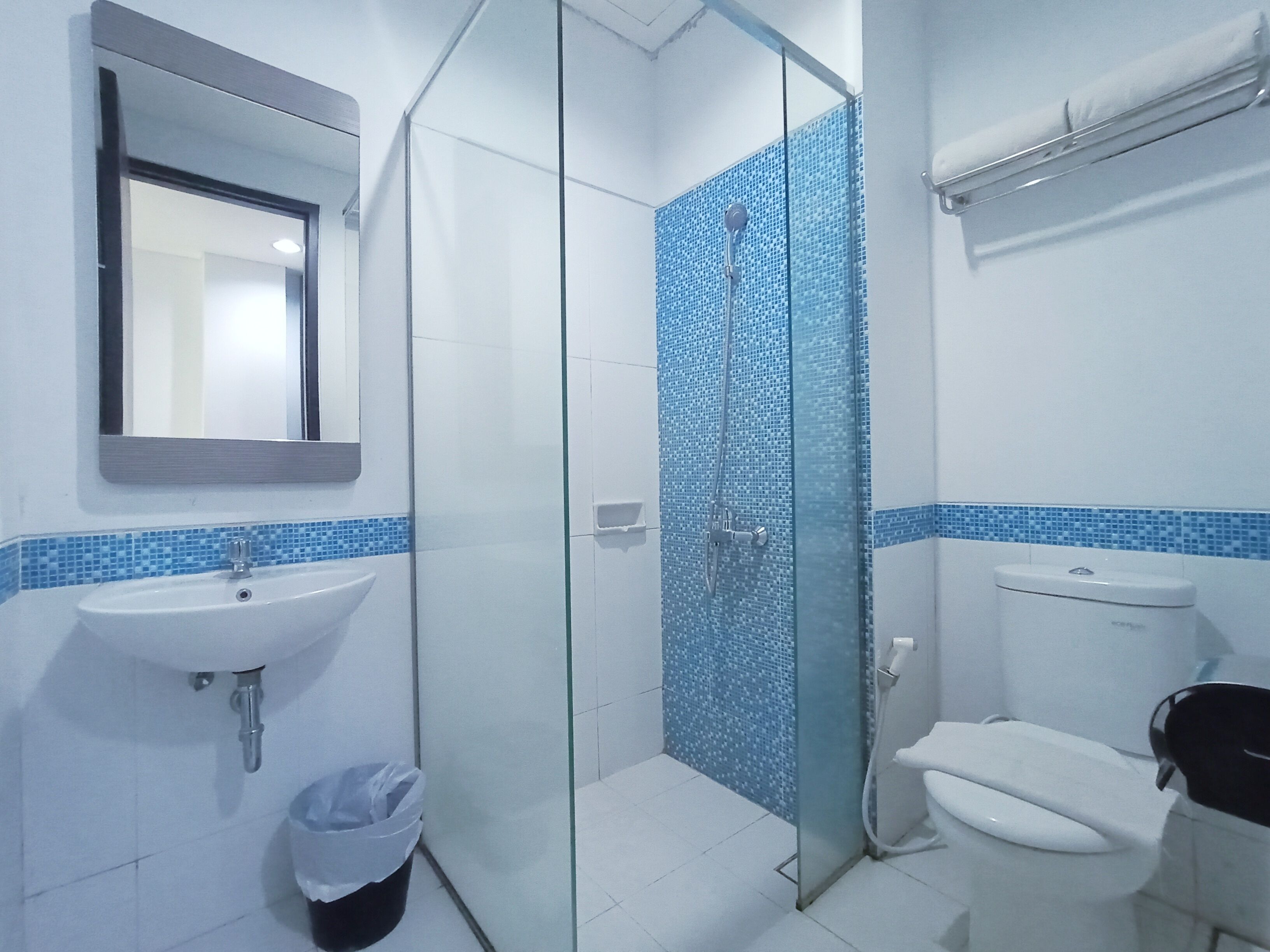 ห้องสแตนดาร์ดทวิน | ห้องน้ำ | ฝักบัว, ของใช้ในห้องน้ำฟรี, ไดร์เป่าผม (มีให้บริการตามคำขอ)