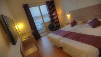 Minibar, caja de seguridad en la habitación, escritorio y wifi gratis