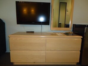 Schreibtisch, kostenloses WLAN, Bettwäsche