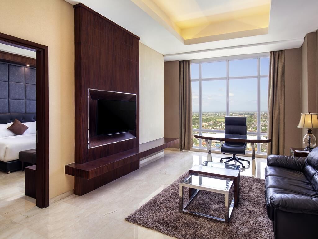 Suite exécutive, 1 très grand lit | Coffre-fort, rideaux d’obscurcissement, lit d’appoint (supplément)