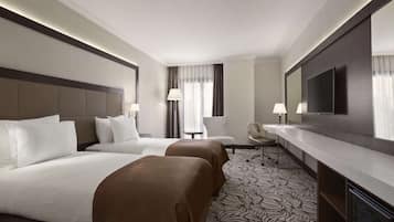 Deluxe Room, 2 Twin Beds, Smoking | Premium bedding, down comforters, minibar, in-room safe